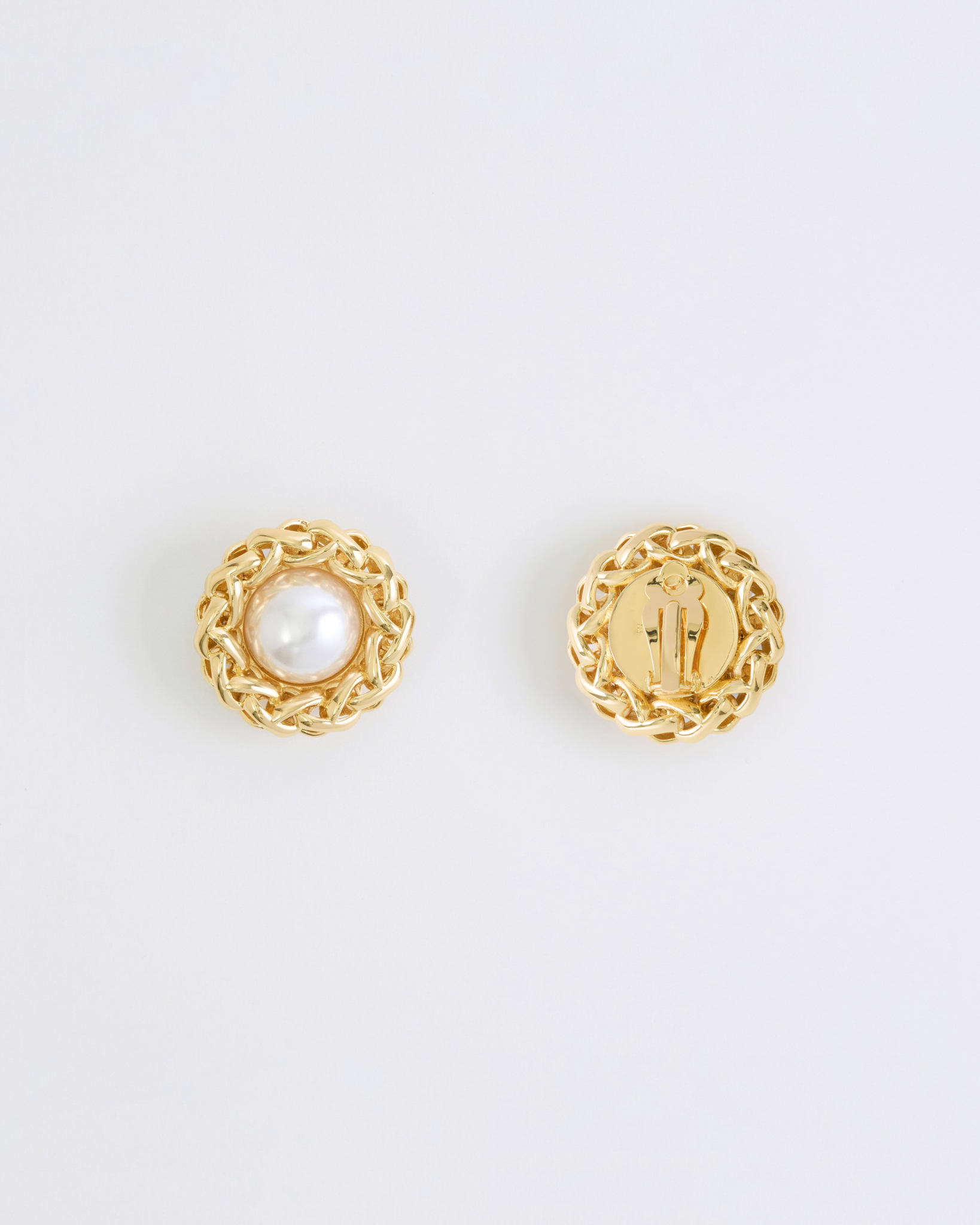 Victoria Pearl Earrings